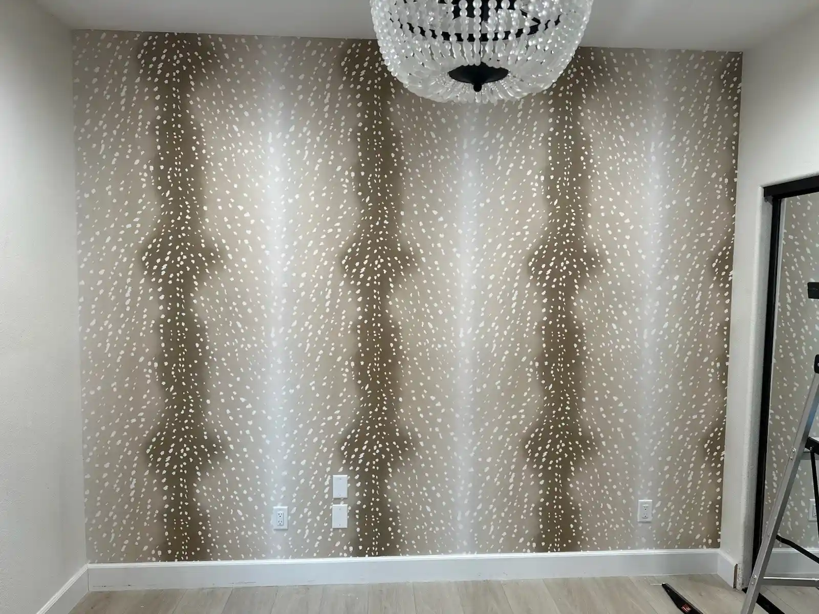 Commercial wallpaper installation in a New York hotel lobby in New York